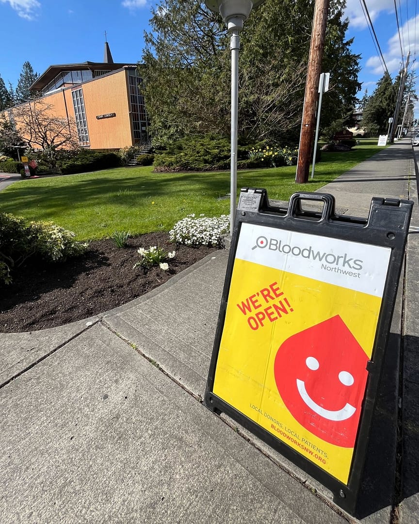 Did you know? 🩸

We host 90–95 blood drives every week across the Pacific Northwest to help keep our local blood supply stable. 

Find one near you and help make a lifesaving impact locally at the link in our bio.

#BloodworksNW #DonateBlood #BloodDrive #Hospitals #SaveLives